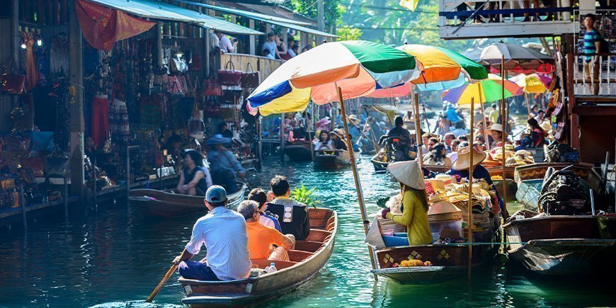 Billede fra de flydende markeder i Bangkok i Thailand.